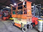 JLG SCISSOR LIFT