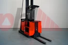 LINDE ORDER PICKER
