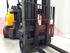 AISLE MASTER ARTICULATED FORKLIFT