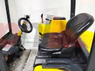 AISLE MASTER ARTICULATED FORKLIFT