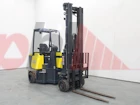 AISLE MASTER ARTICULATED FORKLIFT