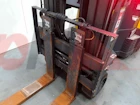 AISLE MASTER ARTICULATED FORKLIFT