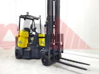 AISLE MASTER ARTICULATED FORKLIFT