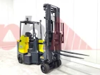 AISLE MASTER ARTICULATED FORKLIFT