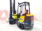 AISLE MASTER ARTICULATED FORKLIFT