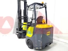 AISLE MASTER ARTICULATED FORKLIFT