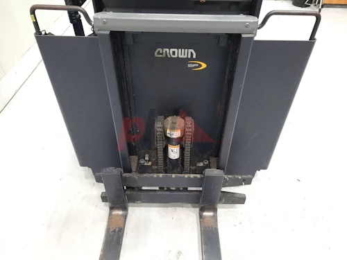 CROWN ORDER PICKER