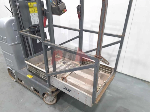 JLG ACCESS PLATFORM