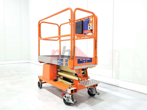 JLG SCISSOR LIFT