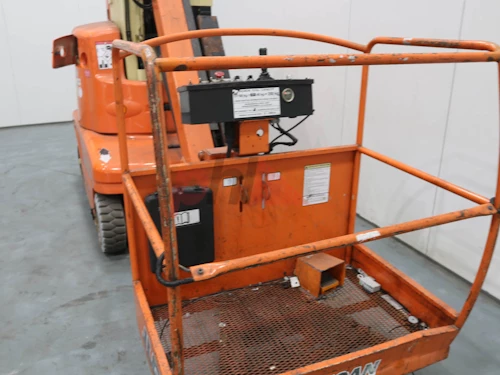 JLG ACCESS PLATFORM