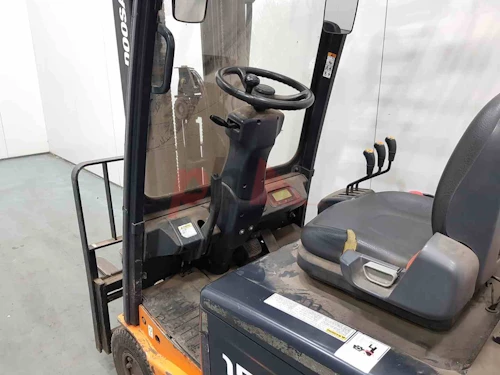 DOOSAN 3 WHEEL