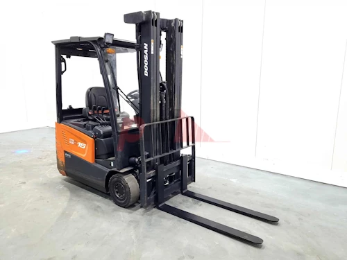 DOOSAN 3 WHEEL