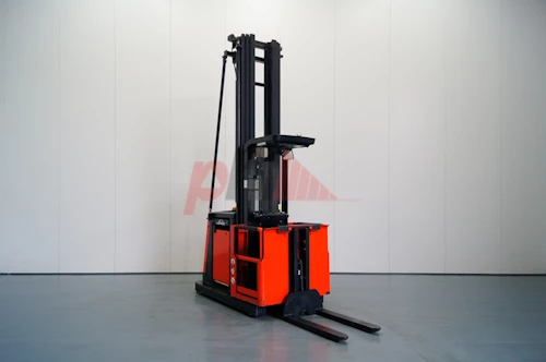 LINDE ORDER PICKER