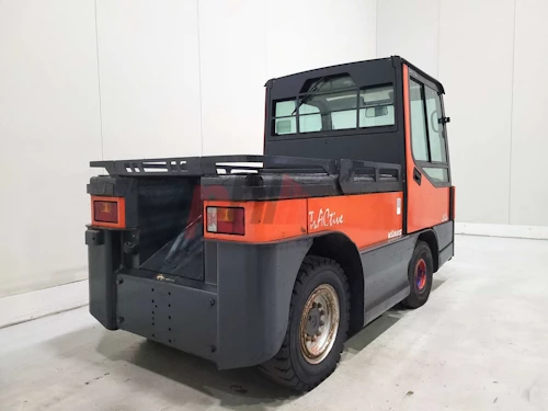 LINDE TOW TRACTOR