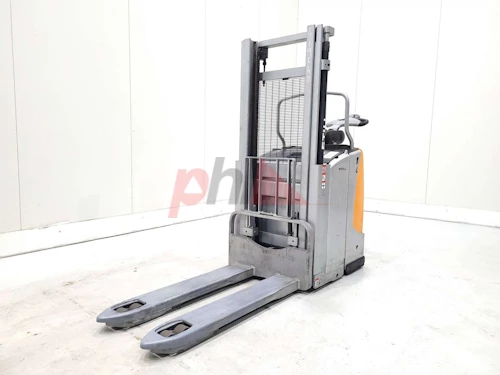 STILL STACKER, WRAPOVER