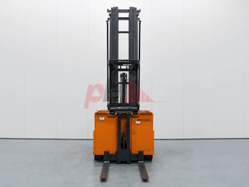 STILL ORDER PICKER