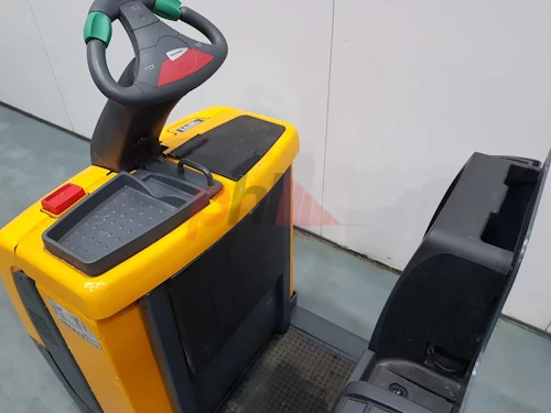 JUNGHEINRICH ORDER PICKER