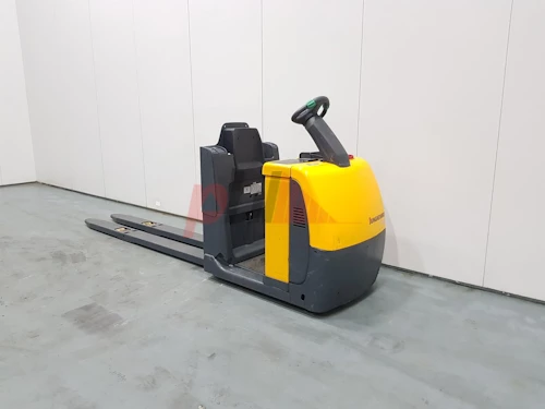 JUNGHEINRICH ORDER PICKER