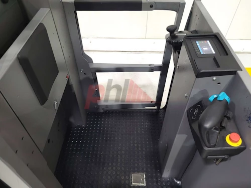 JUNGHEINRICH ORDER PICKER