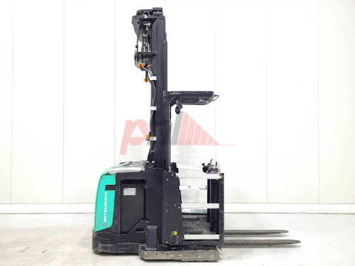 MITSUBISHI ORDER PICKER