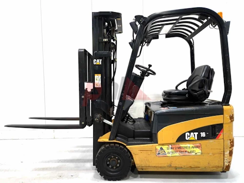 CATERPILLAR 3 WHEEL