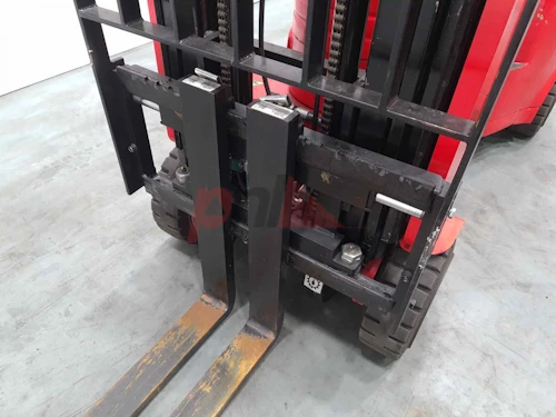 FLEXI ARTICULATED FORKLIFT