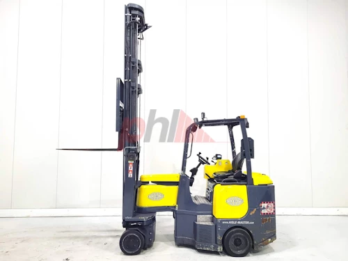 AISLE MASTER ARTICULATED FORKLIFT