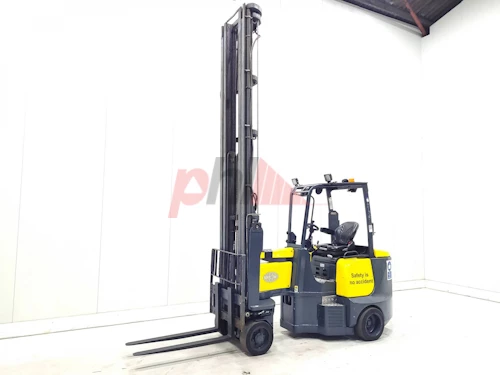 AISLE MASTER ARTICULATED FORKLIFT