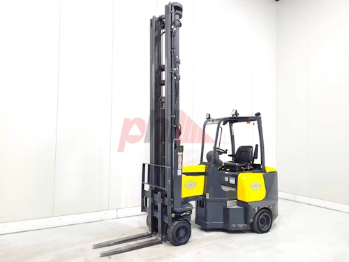 AISLE MASTER ARTICULATED FORKLIFT