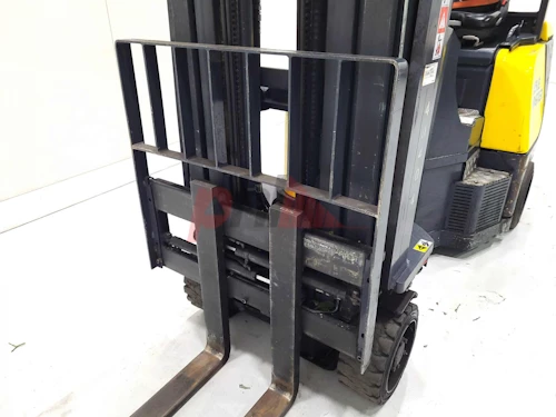 AISLE MASTER ARTICULATED FORKLIFT