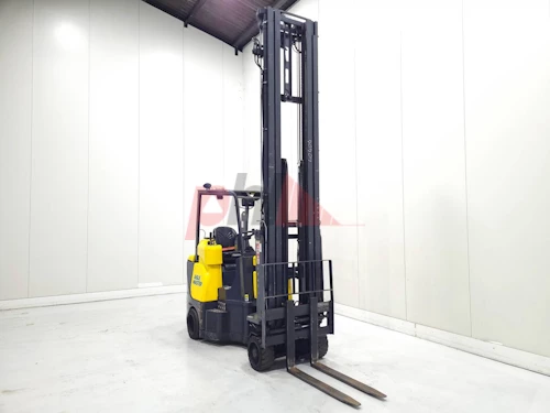 AISLE MASTER ARTICULATED FORKLIFT