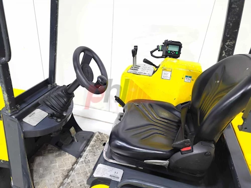 AISLE MASTER ARTICULATED FORKLIFT