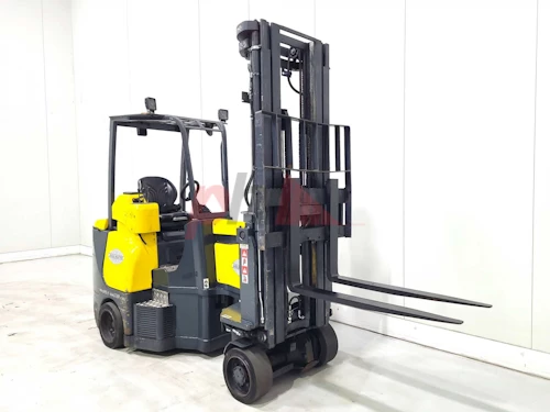 AISLE MASTER ARTICULATED FORKLIFT