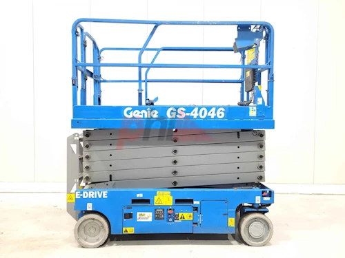 GENIE SCISSOR LIFT