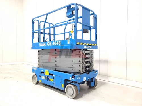 GENIE SCISSOR LIFT