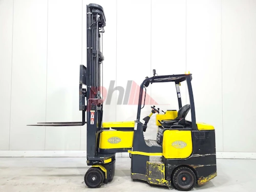 AISLE MASTER ARTICULATED FORKLIFT