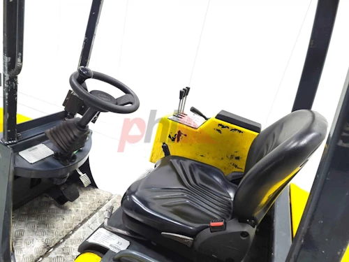 AISLE MASTER ARTICULATED FORKLIFT