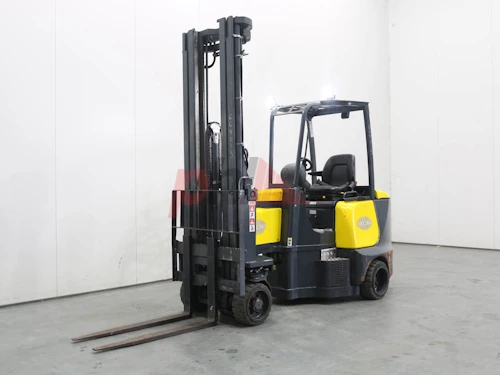 AISLE MASTER ARTICULATED FORKLIFT