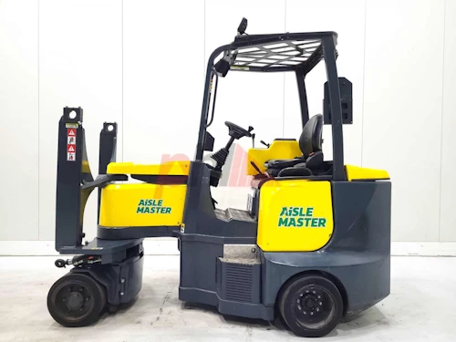 AISLE MASTER ARTICULATED FORKLIFT