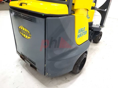 AISLE MASTER ARTICULATED FORKLIFT