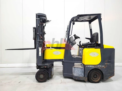 AISLE MASTER ARTICULATED FORKLIFT