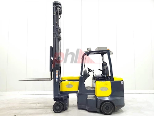 AISLE MASTER ARTICULATED FORKLIFT