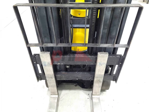 AISLE MASTER ARTICULATED FORKLIFT