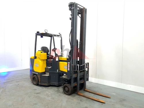 AISLE MASTER ARTICULATED FORKLIFT