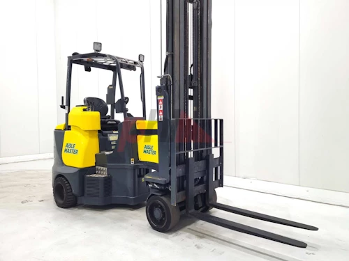 AISLE MASTER ARTICULATED FORKLIFT