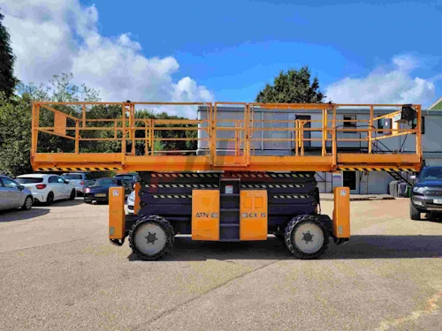 OTHER VEHICHLE SCISSOR LIFT