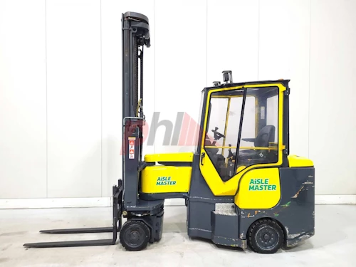 AISLE MASTER ARTICULATED FORKLIFT
