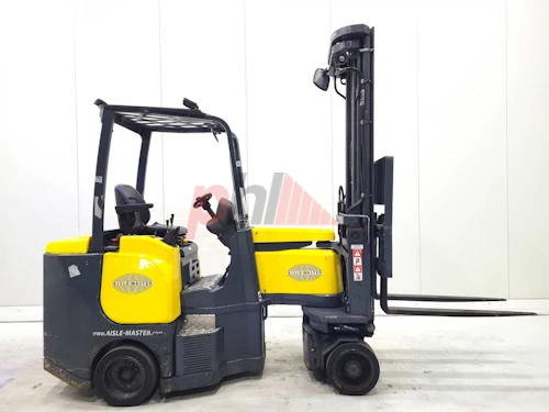 AISLE MASTER ARTICULATED FORKLIFT