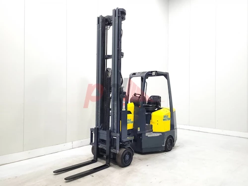 AISLE MASTER ARTICULATED FORKLIFT
