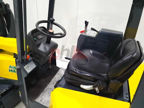 AISLE MASTER ARTICULATED FORKLIFT